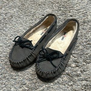 Minnetonka Slippers